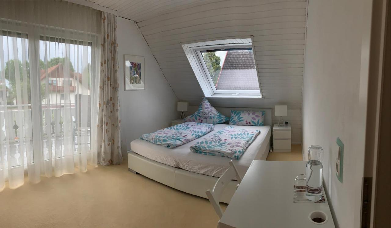 Schoene Zimmer Im Zentrum Leben Offenburg Dış mekan fotoğraf
